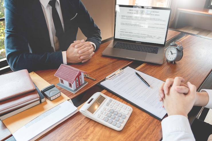 Working with estate planning lawyers near me